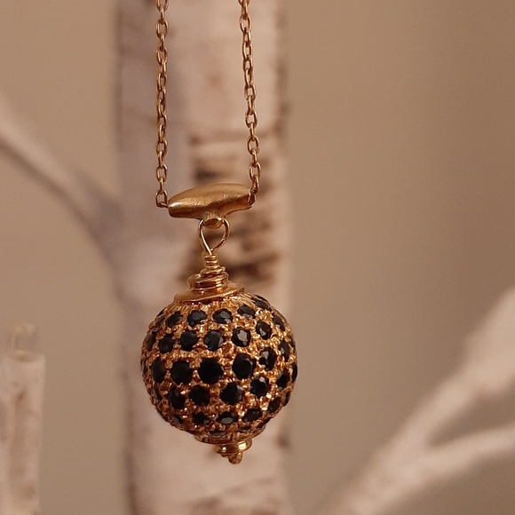 Jewelry - Sapphire/Swivel 18 Karat Gold 16 in Necklace